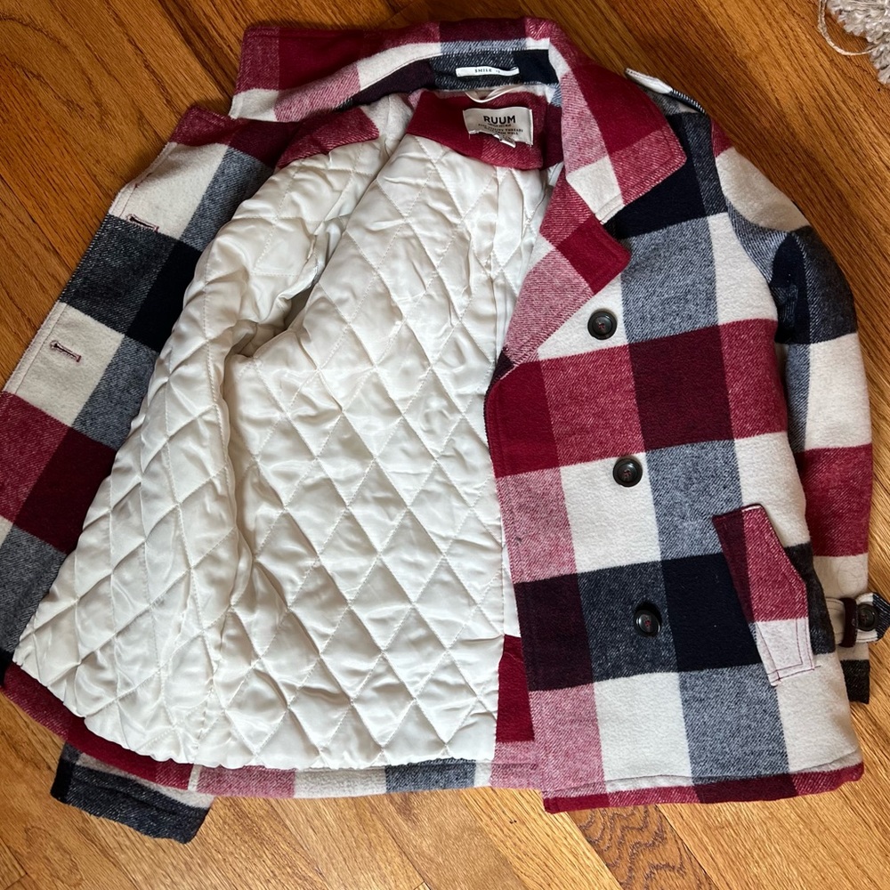 Ruum plaid jacket, quilted inside, excellent condition, size youth 7/8 - Picture 7 of 8